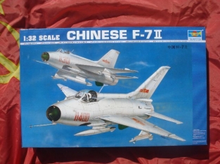 TR02216 CHINESE F-7 II Finback
